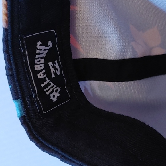 🥳Host Pick🥳COLOURFUL BILLABONG BASEBALL CAP - Picture 8 of 9